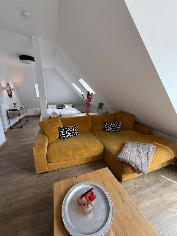 Wohnbereich der Ferienwohnung im Raum Minden von Pro Home